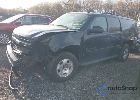 2013 Chevrolet Suburban 1500 Lt from USA, damaged, VIN 1GNSKJE76DR246459